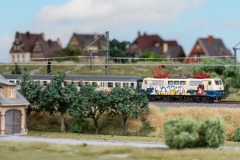T16724_3