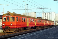51463