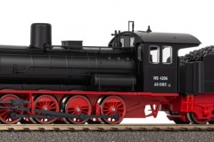 57368
