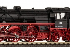 55922