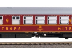 58562