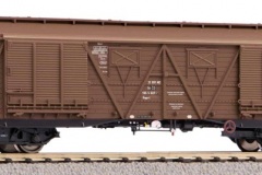 58290